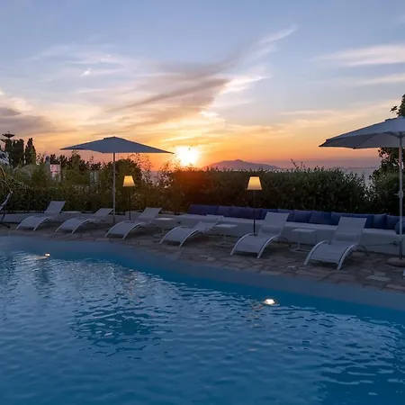 Azzurra Apartment *